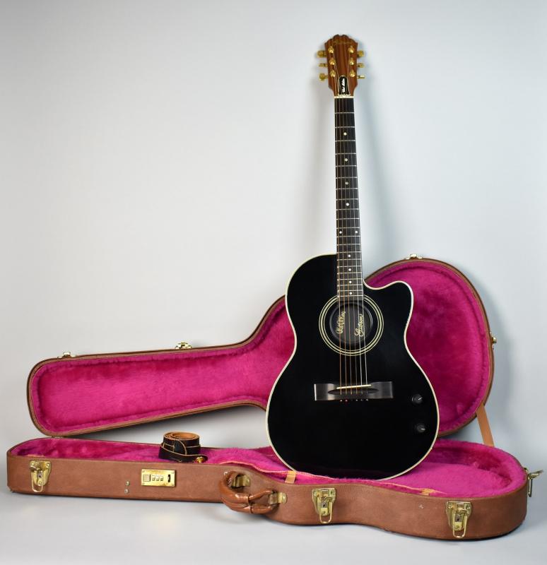 A 1990 Gibson chet atkins model.