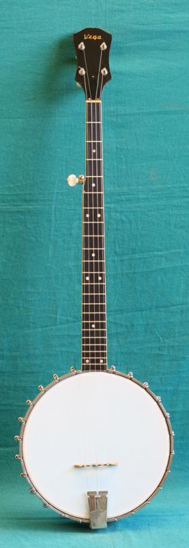 A 1966 Vega pete seeger model.