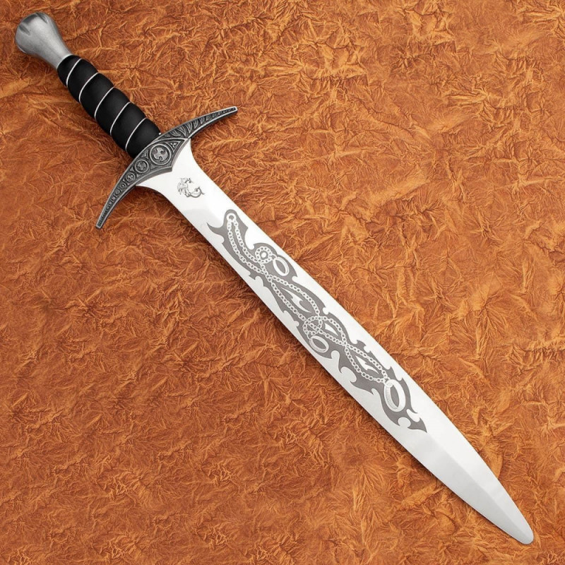 An elvish short sword named Spider's bane.