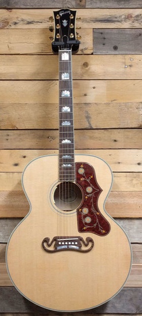 A gibson SJ-200