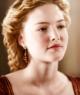 (Model: Holliday Grainger)