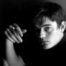 Model: Sam Riley